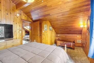 بيت ريفى Waterfront Kingston Getaway: Beach Access On Site!
