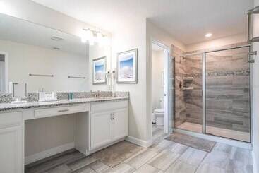 Amazing Home At Storey Lake 2 Minutes To Clubhouse