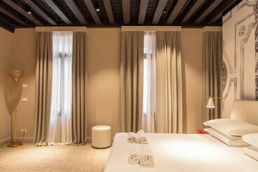 تختخواب و صبحانه Design Apartments San Marco