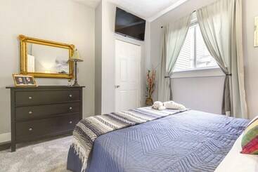 Dog Friendly Dayton Home: 1 Mi To Downtown!