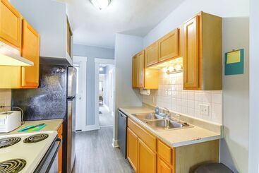Dog Friendly Dayton Home: 1 Mi To Downtown!