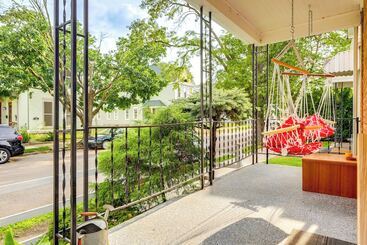 Dog Friendly Dayton Home: 1 Mi To Downtown!