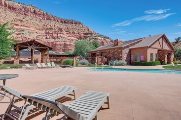 Gorgeous Kanab Home: Canyon Views & Pool Access!