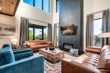 Halle Beary By Avantstay Indoor Pool + Hot Tub Sunset Views