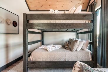 Halle Beary By Avantstay Indoor Pool + Hot Tub Sunset Views