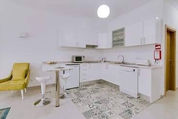 هتل Apartamentos Sol E Ria