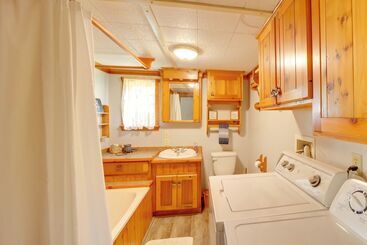 بيت ريفى Pet Friendly Mcalester Home W/ Lake Eufaula Access