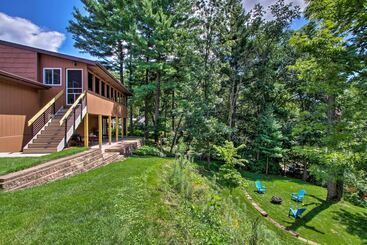 Riversong  Waterfront La Crosse Home W/ Dock