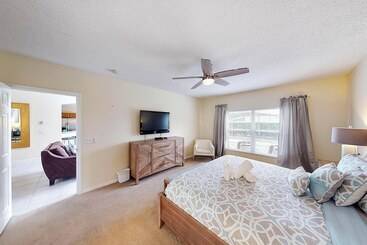 William S Lake Berkley Resort Vacation Home