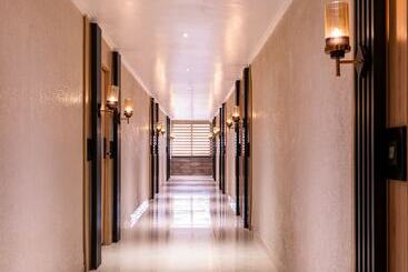 Alpine Hotel And Villas