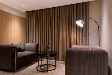 Alpine Hotel And Villas