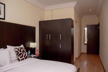 Apartments & Hotels By Qualer Jos