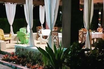 تختخواب و صبحانه Rancho Pino Y Sol