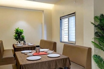 Fabhotel Prime Omkar Executive