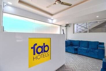 Fabhotel Red Velvet Inn & Suites