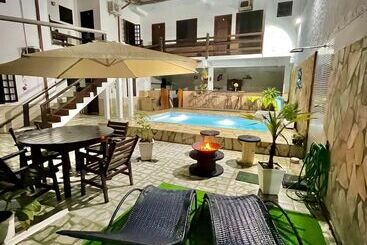 簡易ホテル Pousada Villa Real Paraty