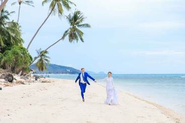 مسافرخانه Sea&sky Luxury Absolute Beachfront Villa