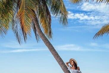 مسافرخانه Sea&sky Luxury Absolute Beachfront Villa