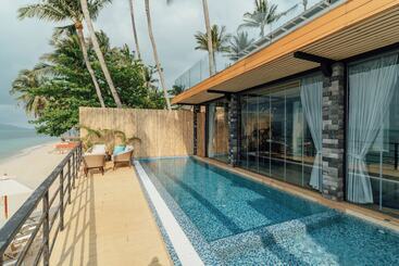مسافرخانه Sea&sky Luxury Absolute Beachfront Villa