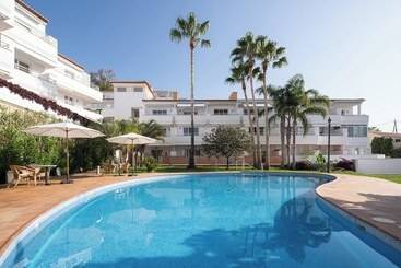 호텔 Apartamentos Tropicalia Almuñecar