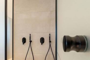 هتل Aura Suites Paros