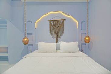 호텔 Collection O 93004 Double D Guest House