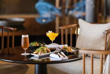 هتل Crowne Plaza Fiji Nadi Bay Resort & Spa, An Ihg