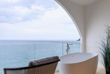 هتل Elite Atoll Beachfront