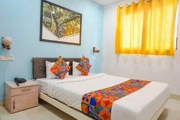 هتل Fabexpress Galaxy Hospitality