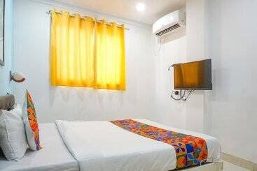 هتل Fabexpress Galaxy Hospitality