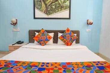 هتل Fabexpress Galaxy Hospitality