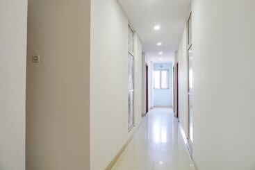 هتل Fabexpress Galaxy Hospitality