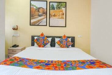 هتل Fabexpress Galaxy Hospitality