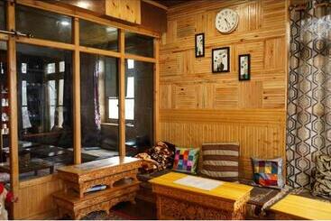 هتل Greater Ladakh Residency