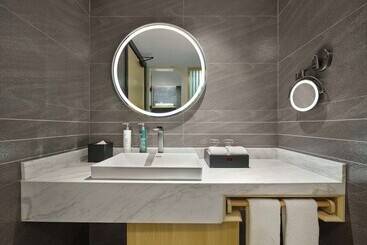 هتل Hilton Garden Inn Aksu Downtown