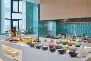 هتل Hilton Garden Inn Huludao Longxing Road