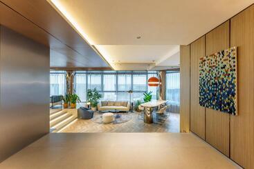 هتل Holiday Inn Express Shanghai Jing An Temple, An Ihg