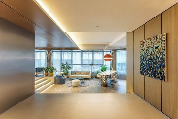 هتل Holiday Inn Express Shanghai Jing An Temple, An Ihg