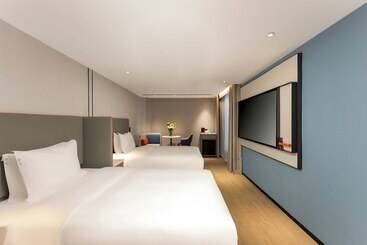 هتل Holiday Inn Express Shanghai Jing An Temple, An Ihg