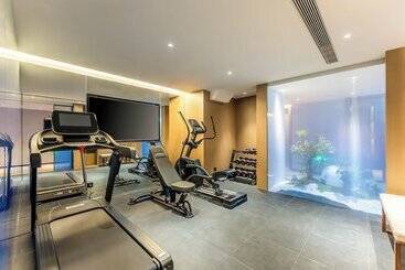هتل Holiday Inn Express Shanghai Jing An Temple, An Ihg