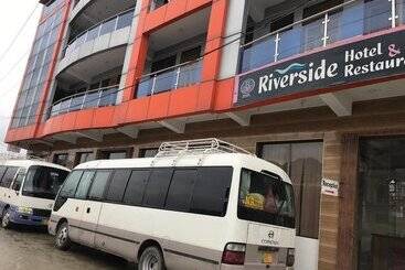 هتل River Side And Restaurant