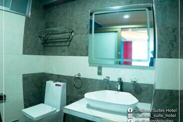 هتل Shullkas Suites