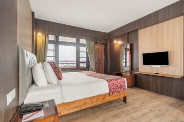 هتل Summit Tashigang Resort