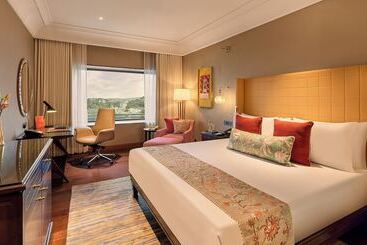 ホテル The Leela Hyderabad