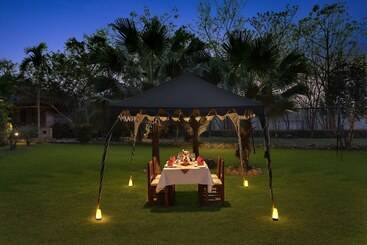 هتل Tigerland Safari   A Lemon Tree Resort