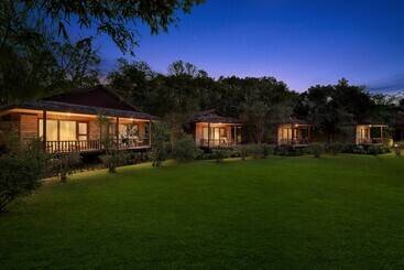هتل Tigerland Safari   A Lemon Tree Resort