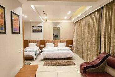 هتل Villa Empire