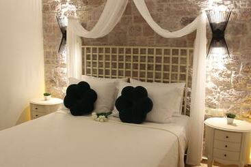 İna Cunda Art Otel