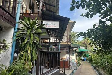پانسیون Bangsit Guesthouse