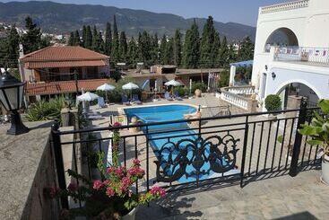 پانسیون Ktm Sunny Villas